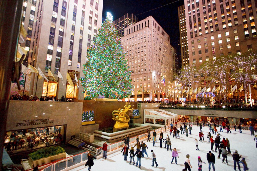 nycgo_it's tweet photo. Dal #thanksgiving a #Capodanno, il meglio delle feste invernali a #nyc! https://t.co/DdAA6BQZ7p https://t.co/O2NqU4vT5d