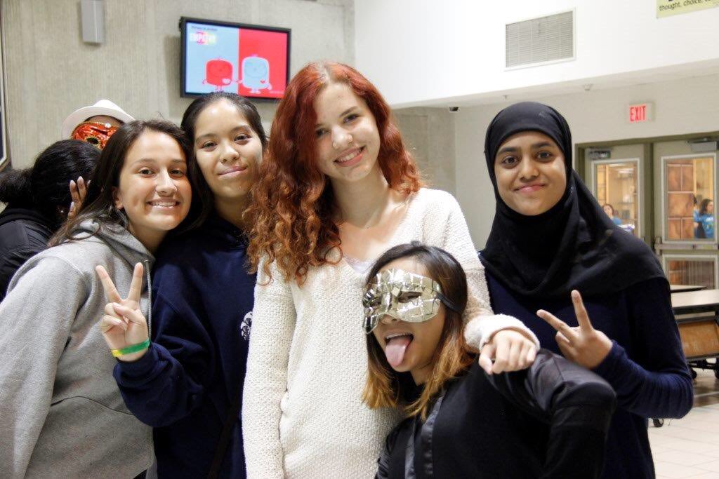 SJACrew2017's tweet photo. Grade 9's making high school memories at Arc Night! Arc Leaders organized creative activities to ensure everyone was engaged! #ArcCrew https://t.co/kvSMyJw8wH