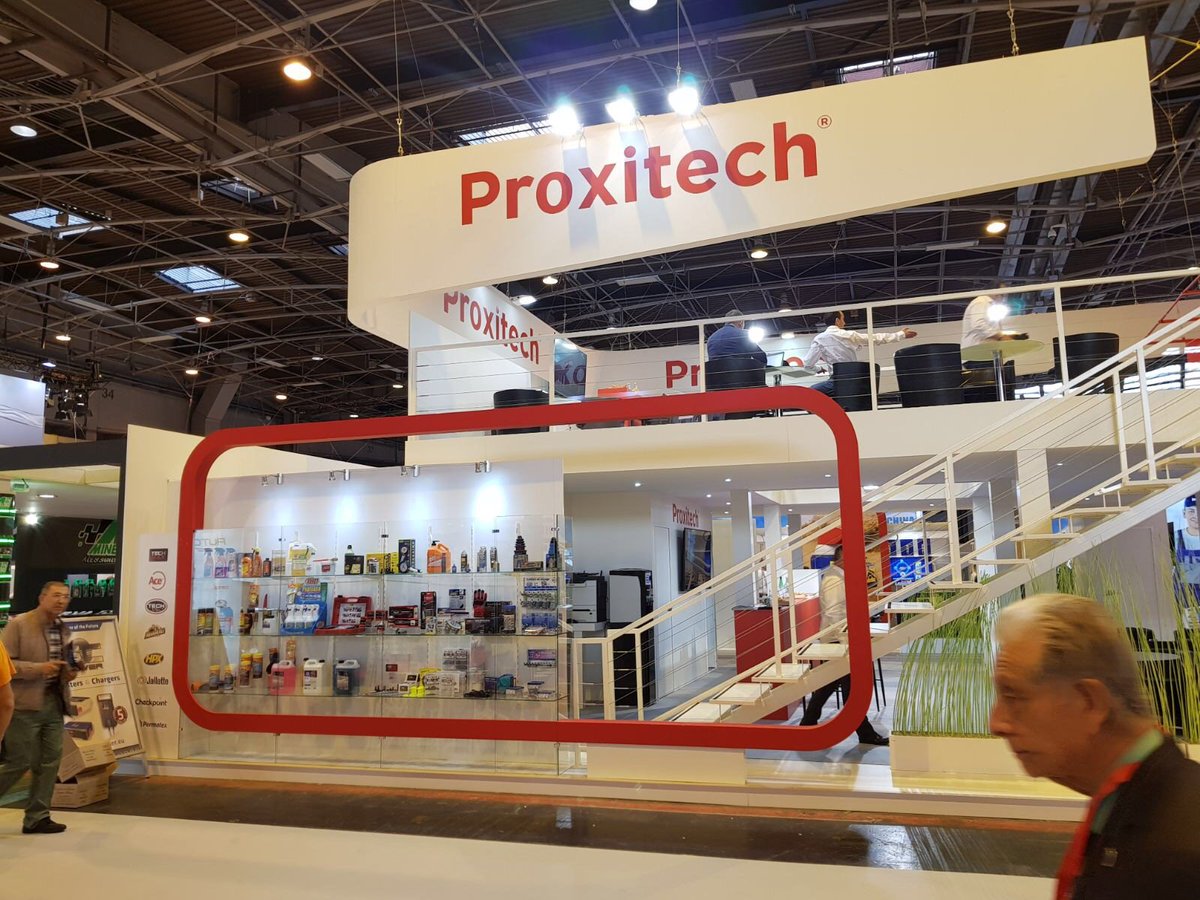 InfoMythiqs's tweet photo. Fabrication et Montage du #stand #proxitech sur #EQUIPAUTO2017 - conception Vertex https://t.co/2reEUpxXyb