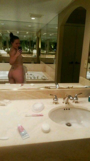 Who wants to join me in the shower? #selfie #redhead #swinger #bum #boobs https://t.co/OcusrHeOdD<a href="/tag/selfie"class="tags">#selfie</a><a href="/tag/redhead"class="tags">#redhead</a><a href="/tag/boobs"class="tags"><span>#boobs</span></a><a href="/tag/bum"class="tags"><span>#bum</span></a><a href="/tag/swinger"class="tags"><span>#swinger</span></a>