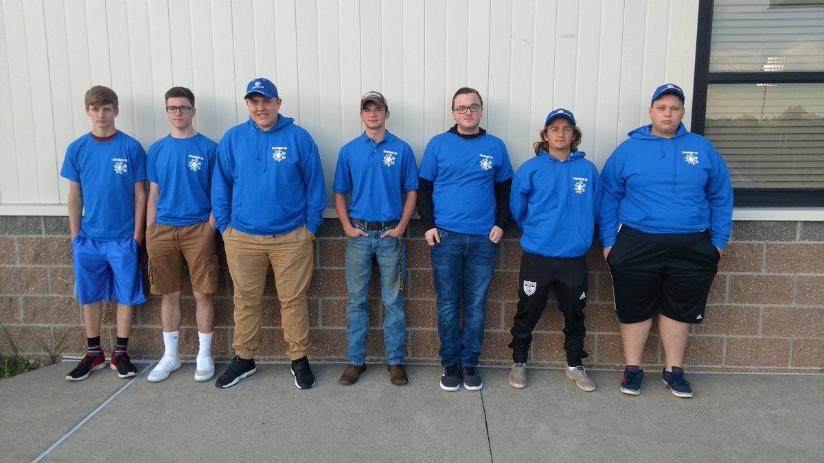 ESACC_HVAC's tweet photo. #esacc Ss received their HVAC uniform shirts today @cc https://t.co/8qYhrlhPJd