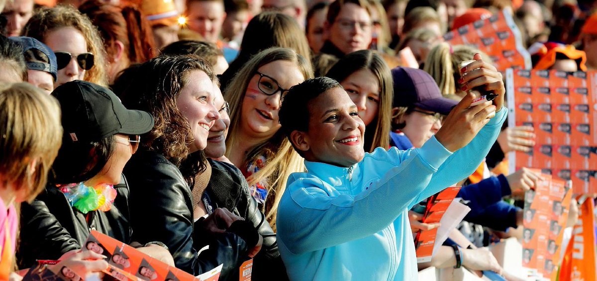oranjevrouwen's tweet photo. 📢 | Win twee kaarten voor Nederland-Noorwegen! Wij mogen vijf keer twee kaarten weggeven. Speel mee via: https://t.co/Ml7WqmhR5y #NEDNOO https://t.co/inWmBNJx47
