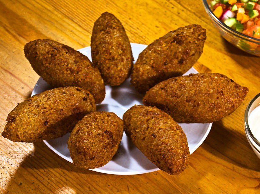 ShimonsKitchen's tweet photo. Fried Kubbeh Nablusia. One of my all time favorite. Recipe: https://t.co/0NzToItsrR #shimonskitchen #kubbeh #kibbeh #mediterraneanfood https://t.co/Fy3IPP6mr9