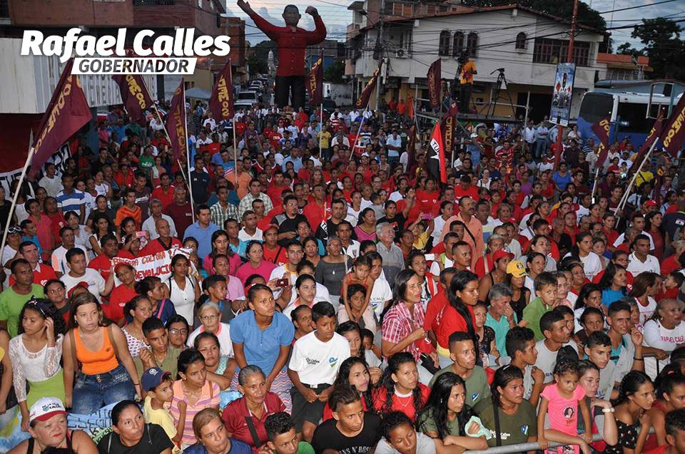 henryeperez2013's tweet photo. #RafaelCallesGobernador desde el CNE en la Proclamación de @rafaelcalles ya como Gobernador de Portuguesa @NicolasMaduro @VamosPrimitivo https://t.co/BlBy31XPj2