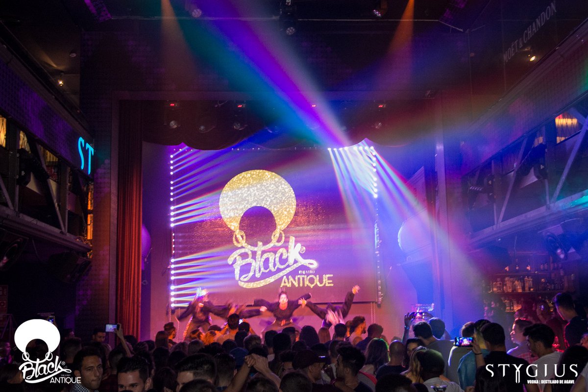 StygiusFluid's tweet photo. 💎 Un #BLACK más sin parar de bailar en @AntiqueTheatro .💎 #BenditoMomento powered by #STYGIUS II/III https://t.co/myCPsViqz8