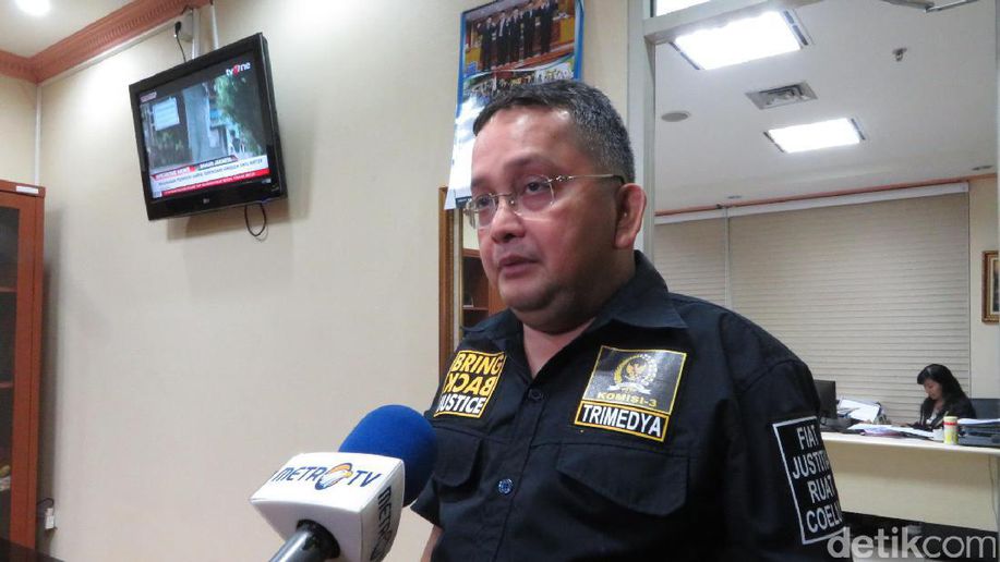 detikcom's tweet photo. Cerita Wakil Ketua Komisi III soal Ide Pembentukan Densus Tipikor https://t.co/MzYL7fHvR2 https://t.co/v5AT87PpzI