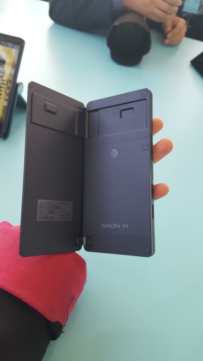 DiaMariesbeat's tweet photo. Going to be interesting to see how they get a case on this thing. #AxonM has a 2 yr warranty, unclear if it covers screen cracks. https://t.co/4JqiytQvYz