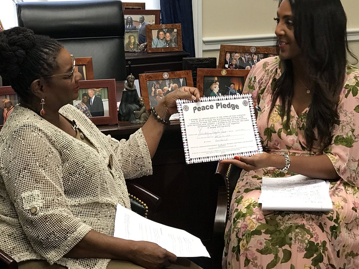 MichelleBernard's tweet photo. It’s day 2 of #weekofnonviolence! See my interview with @RepGwenMoore 2nite @NCCULAW #blackwomenforpositivechange https://t.co/eKinbQZK4V
