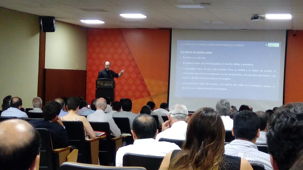 marisoltello's tweet photo. Conferencia del P. Florencio Sánchez, L.C. en Encuentro de Repensamiento de la Red de Universidades de la Legión de Cristo @UniAnahuacMayab https://t.co/yawwQdaKNQ
