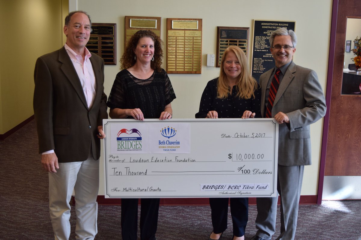 LCPSOfficial's tweet photo. Donations Help LEF Fund Grants, https://t.co/KouN5eQtJa #LCPS #Loudoun @lefexecdirector https://t.co/q7frOCUZf6