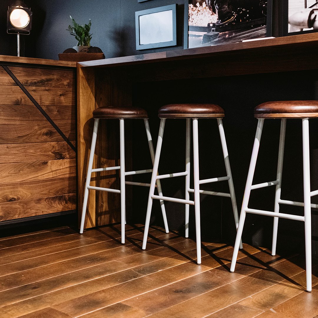 Our Union Stools come come in over 200 combinations of finishes. 💯💯 Which one's for you? hubs.ly/H08QzLJ0