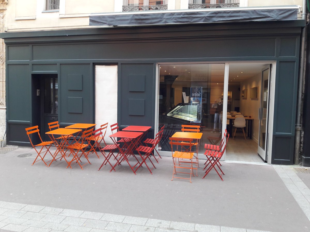 delicious_rouen's tweet photo. Terrasse #Delicious en place !!! 😎
Parfait pour une🍦 , boire ☕️ , thé ou chocolat avec les madeleines 🏠 sans gluten ! 
Humm, Delicious ... 😋 https://t.co/KgLnFyh3kq