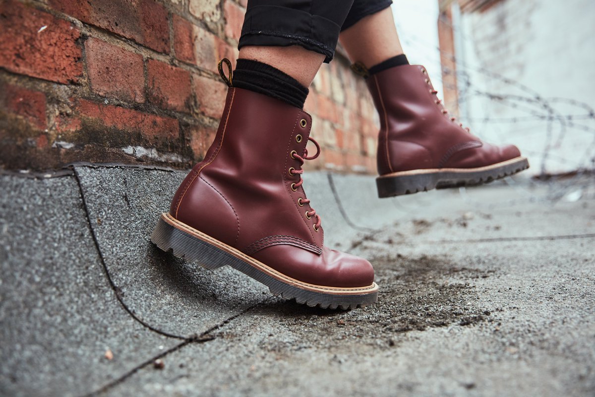 dr martens pascal red cherry