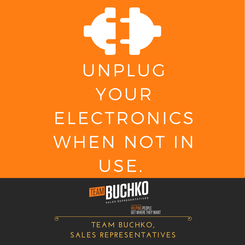 TeamBuchko's tweet photo. #TipTuesday - A 🇨🇦 home has 25+ electronic devices that draw power when they’re off. 
#TeamBuchko #c21first https://t.co/tgjYMEHxbg