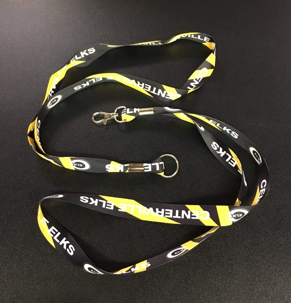 CentervilleDECA's tweet photo. Lanyards are HERE!! $4 #holeinthewall #twostyles #keyringorclasp @TheHerdCHS https://t.co/lEDw1eJjaB