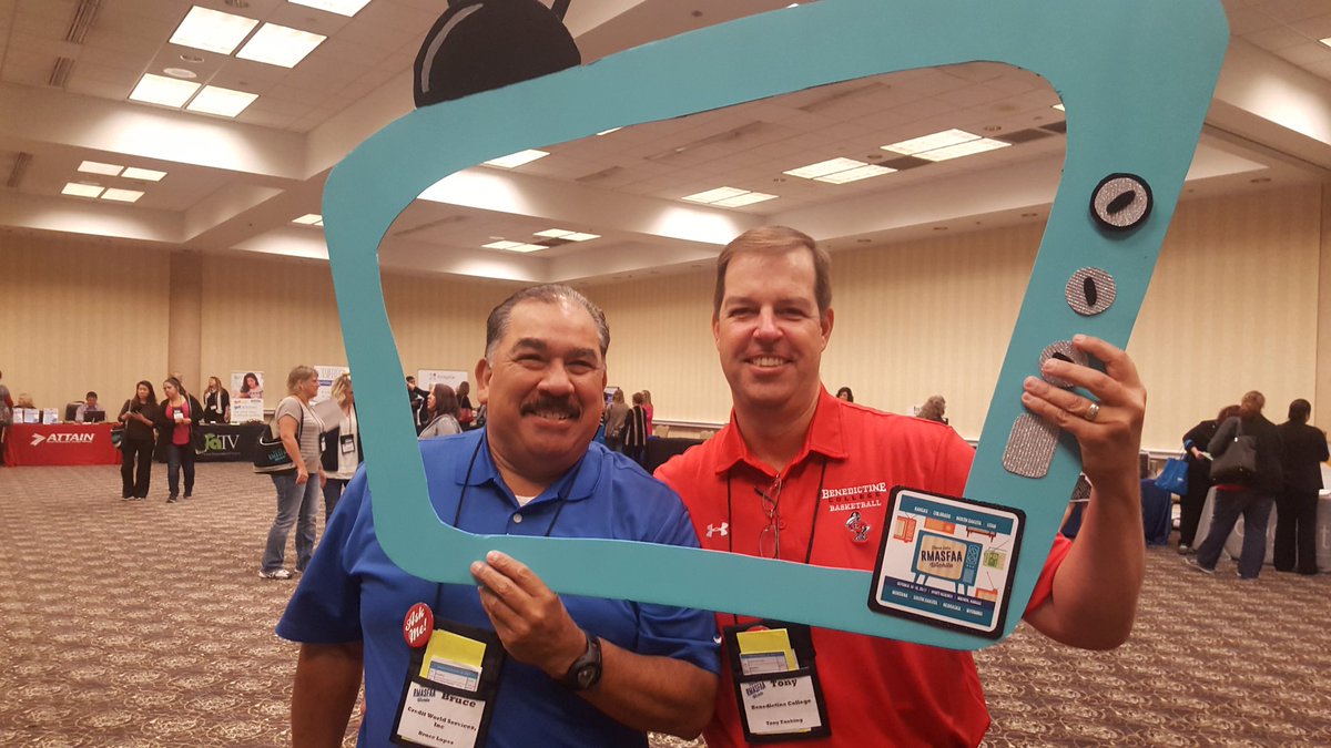 simplegirlstill's tweet photo. Fun with my buddies. #RMASFAA2017 https://t.co/bRwv5D1Z6r