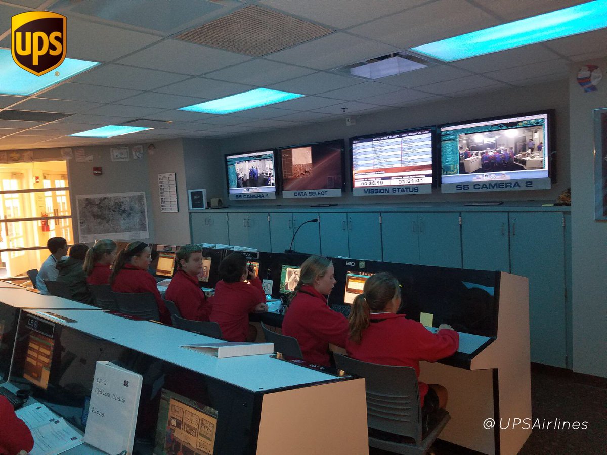 UPSAirlines's tweet photo. We are pleased to announce a $25,000 gift to the @KYScience’s Challenger Learning Ctr, where students can experience space travel! ✈️📚🌕 https://t.co/nm6okFuxMF