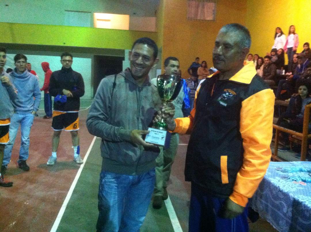 ImderRangel's tweet photo. #17Oct Finalizado Campeonato de Voleibol Super 3, Astros Clippers y Alcaldia salieron Campeones, #GestionVP #Mucuchies #FelizMartes https://t.co/3JviKac8jj