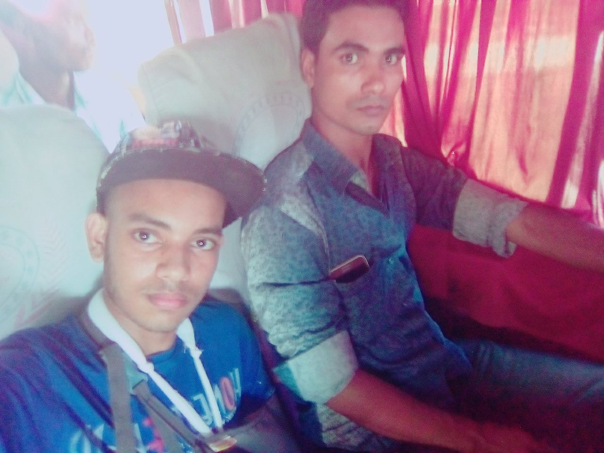 RoySampad1's tweet photo. Sylhet to paniumda
Paniumda to sylhet
15 October-17 October
#6bar😡😡😡
#traveling🤒
Me with bro❤ https://t.co/OVr8pJ8hRC
