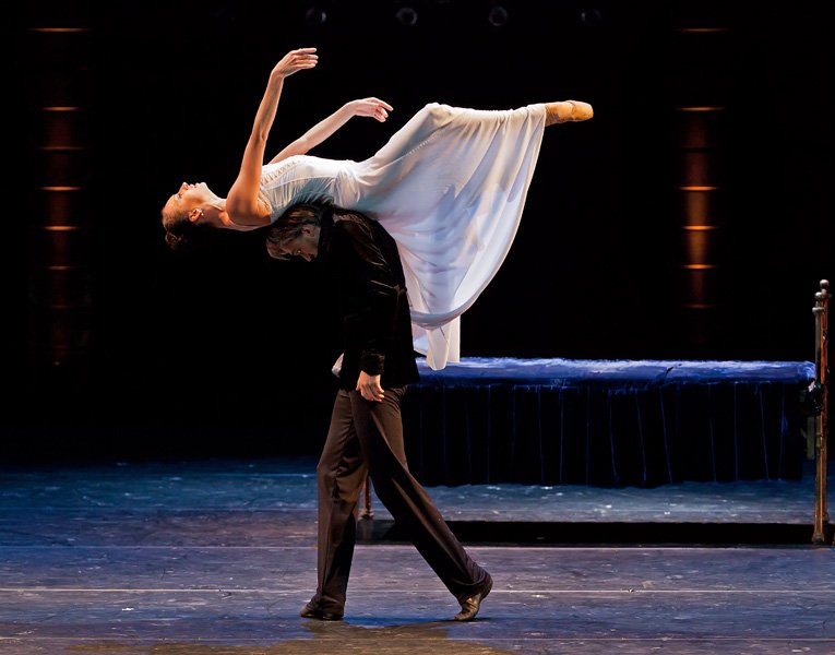 baluarte's tweet photo. San Petersburgoko Eifman Ballet
'Anna Karenina'
Abenduak 17an
https://t.co/ZUzrDA76G7
#BaluarteFundazioaDenboraldia
#balleta #Nafarroa https://t.co/7458PtvBy8