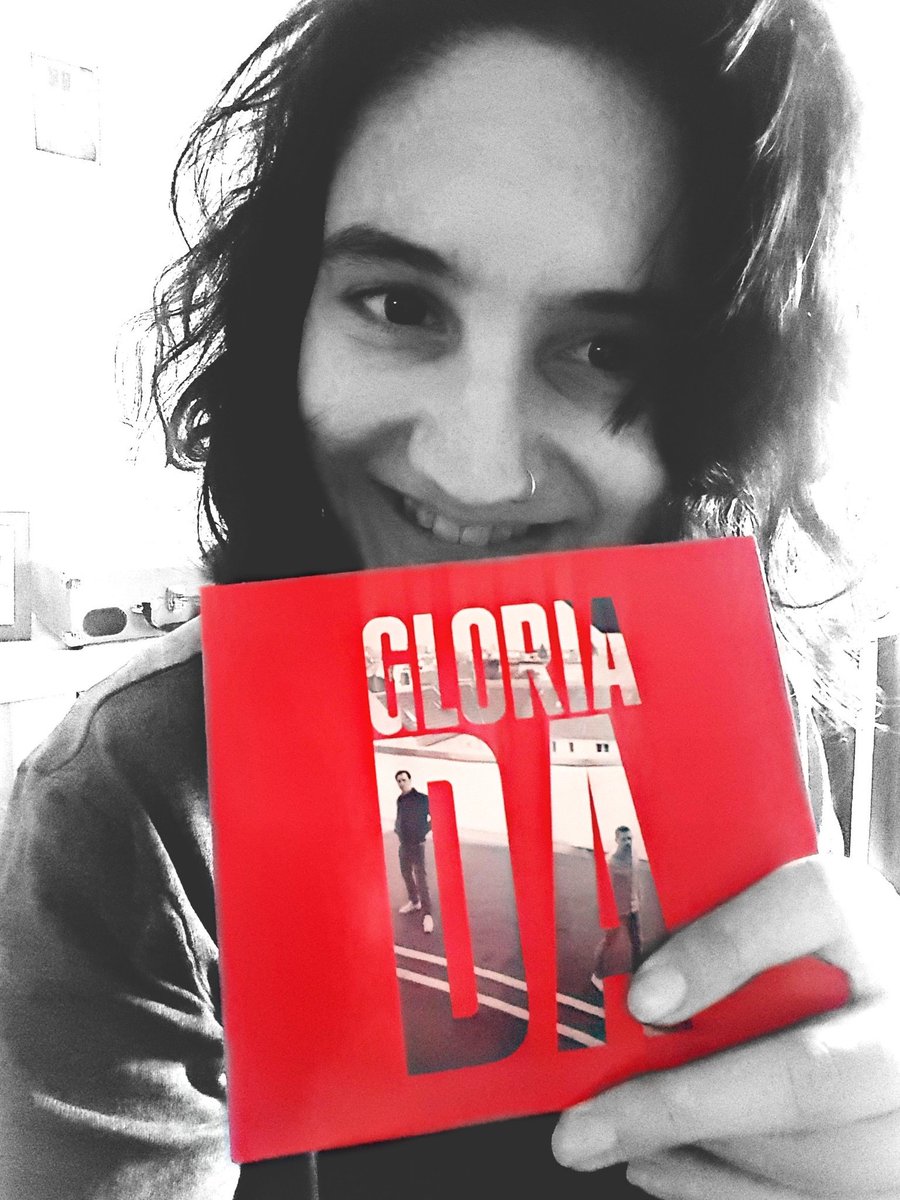 NataschaF_93's tweet image. #endlichDA ❤