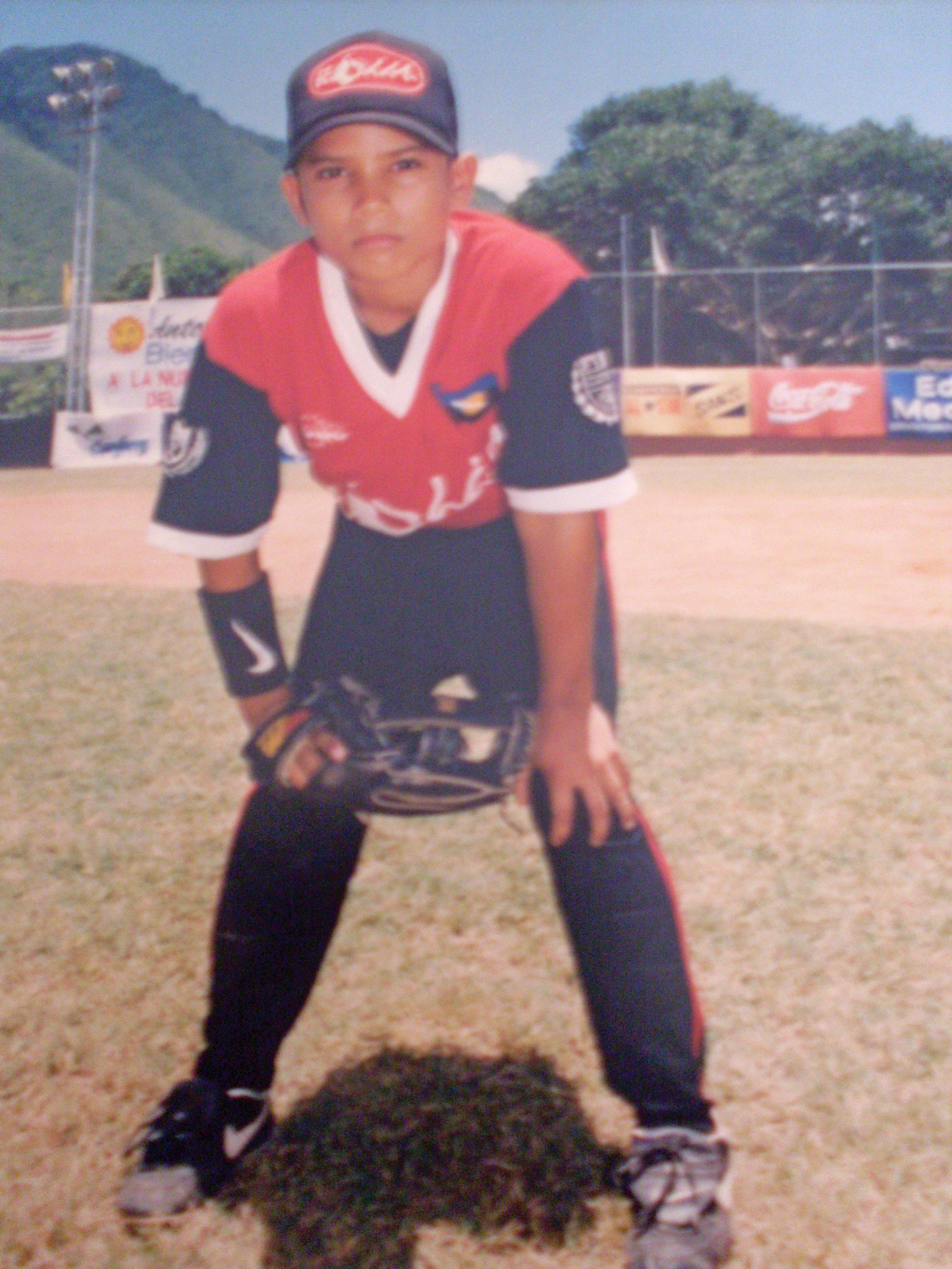 Happy 32nd birthday to the kid from Maracaibo, Carlos González!

Be sure to message some b-day love today!   