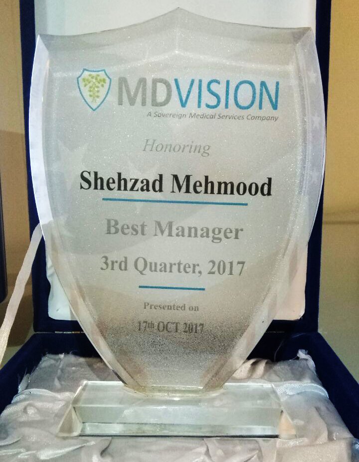 mdvisionpvtltd's tweet photo. Best Manager 3rd Quarter, 2017. Congratulations Shahzad Mahmood (Manager UX / UI ) #WaytoGoTeam #mdvision https://t.co/LqiddYJ7Ka