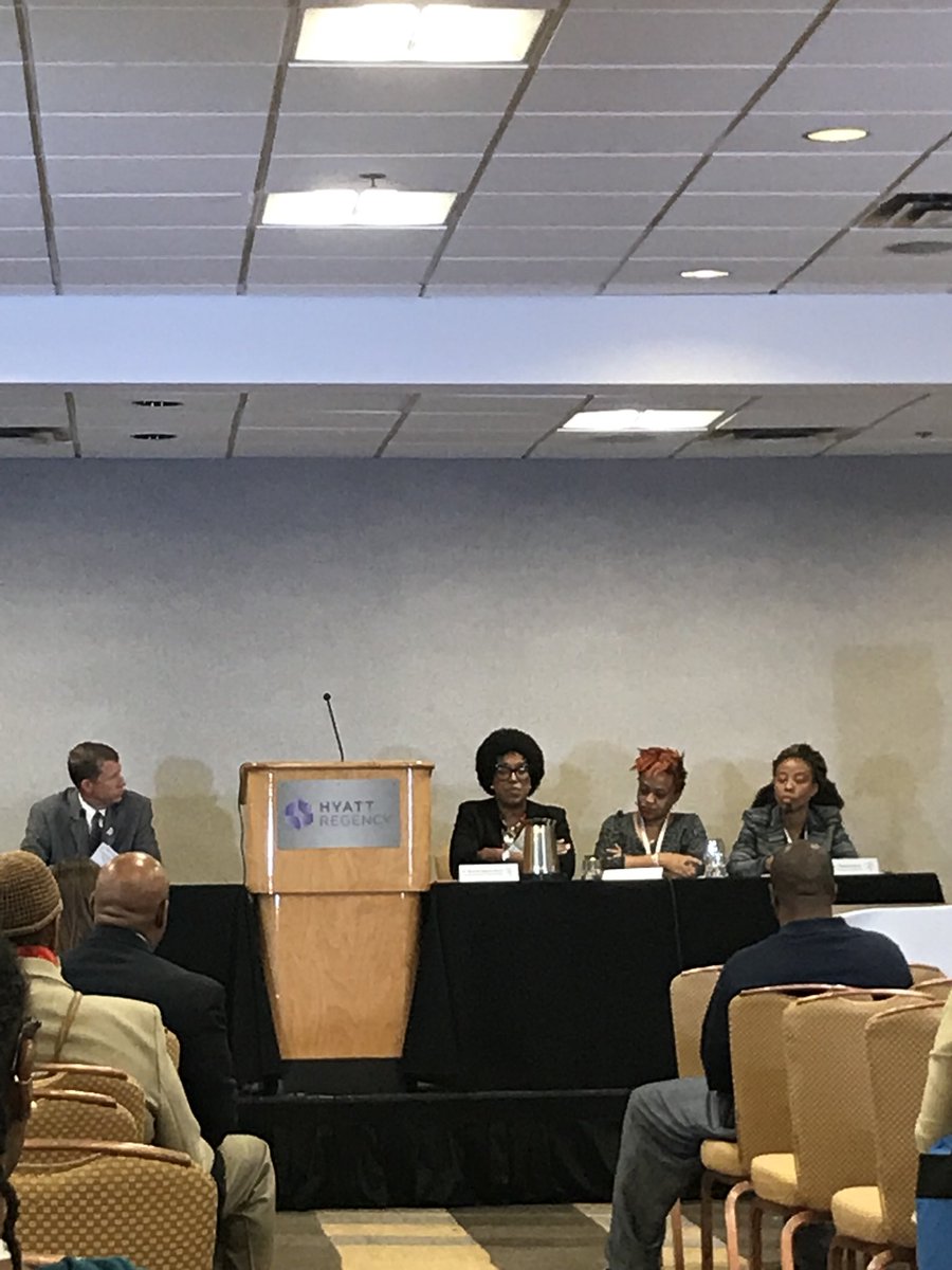 SBlanks2's tweet photo. Panel presentation on HIV In correctional settings in GA which tests upon entrance but not upon exit into community. #FDHAHealthSummit https://t.co/SRqLuO35ih