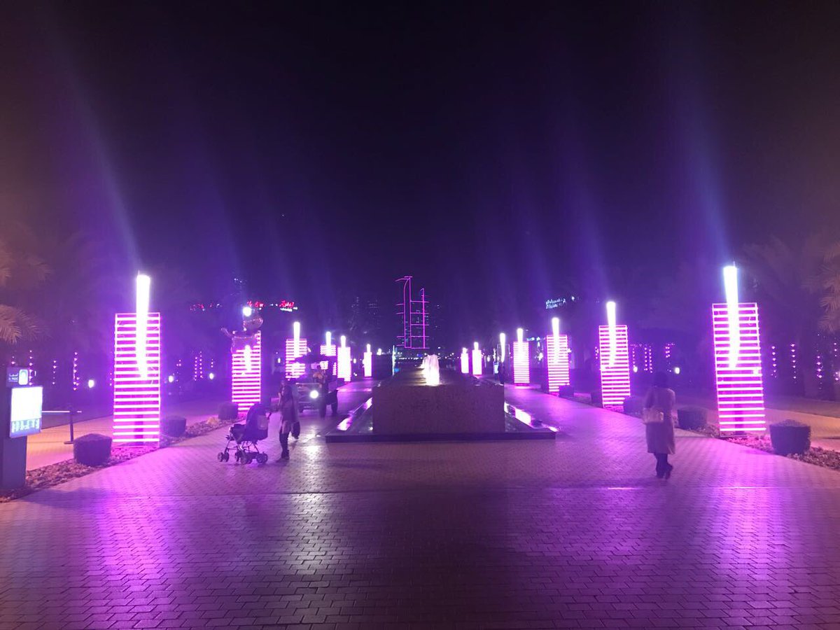 AlMajazWF's tweet photo. Pink lights to show our support for #breastcancerawareness #pink_caravan #light #almajazwf #sharjah #uae 💓💖💕 https://t.co/A78KIJEQpq