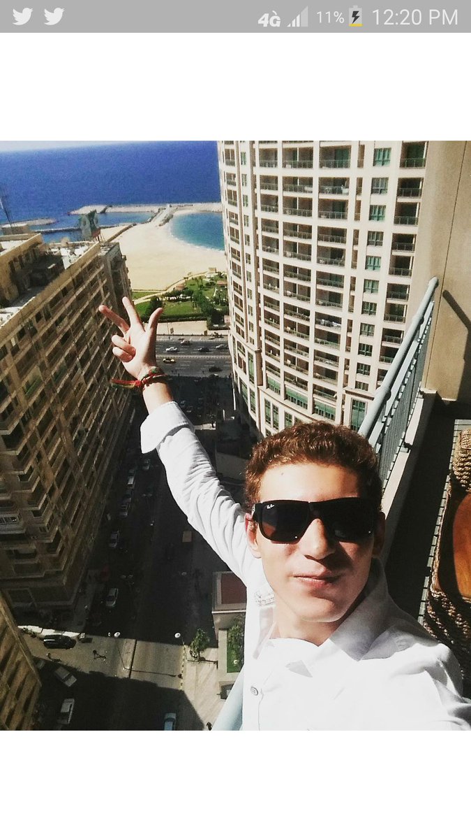 bombooooo1's tweet image. This is Alexandria🌊