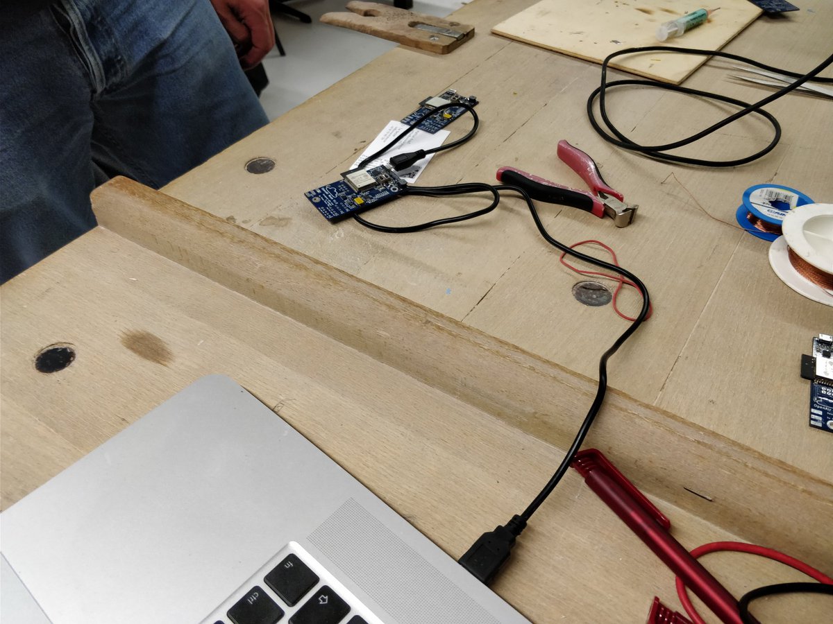 Bei #koelndigital bügelnagelneuen #openaircologne boards gelötet. #nox #jungfernfahrt