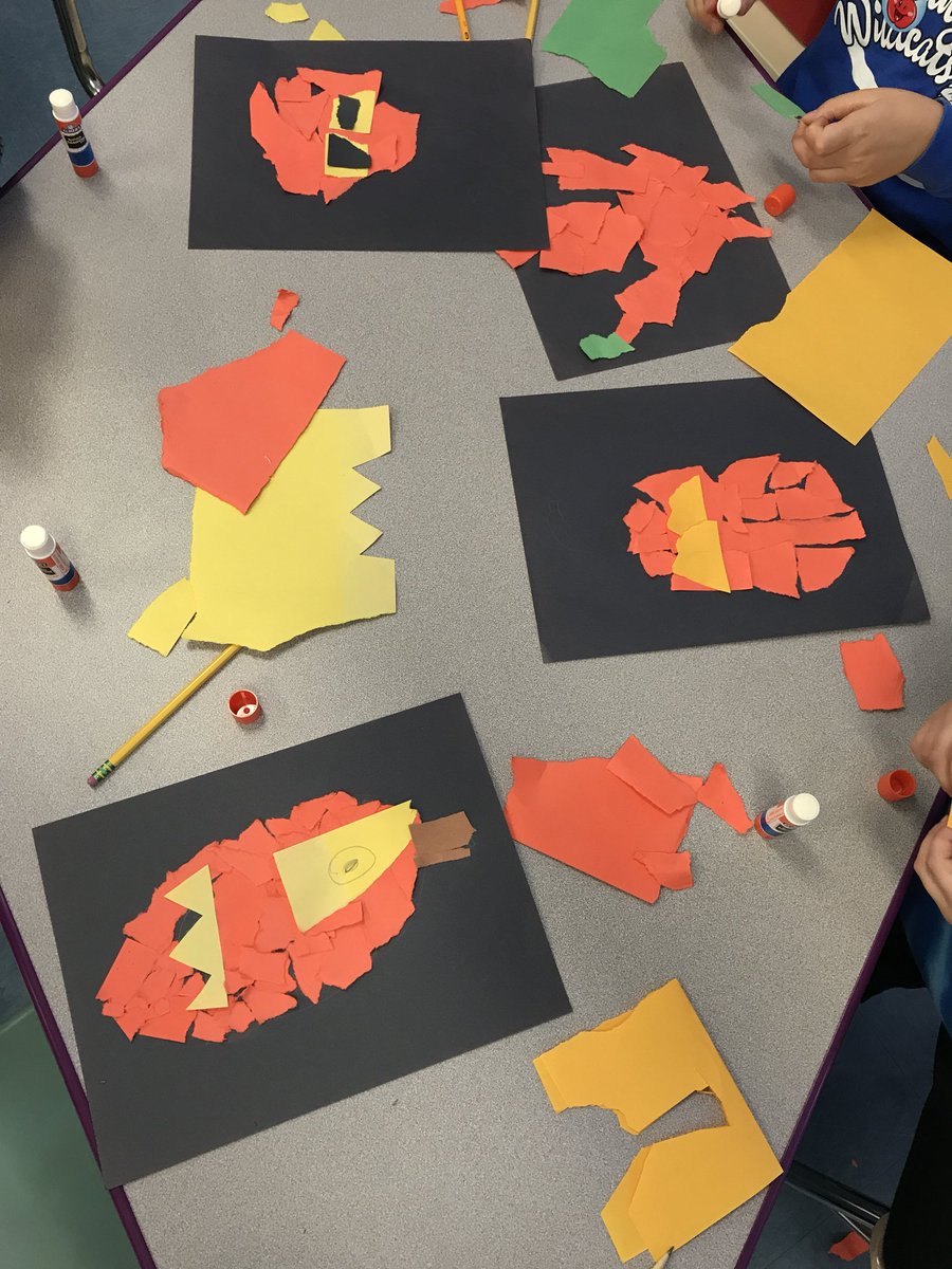 WeissKrissy's tweet photo. 1C design challenge #noscissorsallowed https://t.co/wMFdV9cWB9