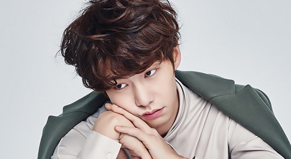 styleguideform's tweet photo. Actor #SongJaeRim joins #JTBC variety show #TotalViewers
https://t.co/QEw2iascRr https://t.co/1wAzufgZPV