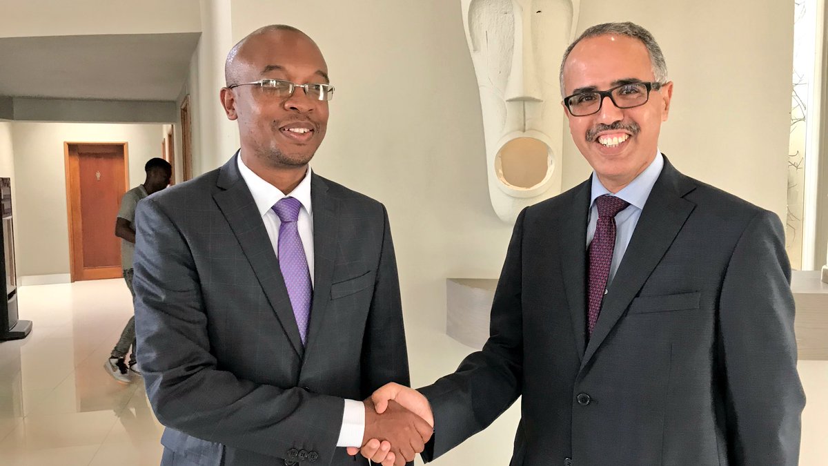 ORUFOGAR's tweet photo. President of @ORUFOGAR & @uclg_org working together in #ForumLED
regions & cities together #local4action #regionalgov #CaboVerde https://t.co/7zd04ttUBY