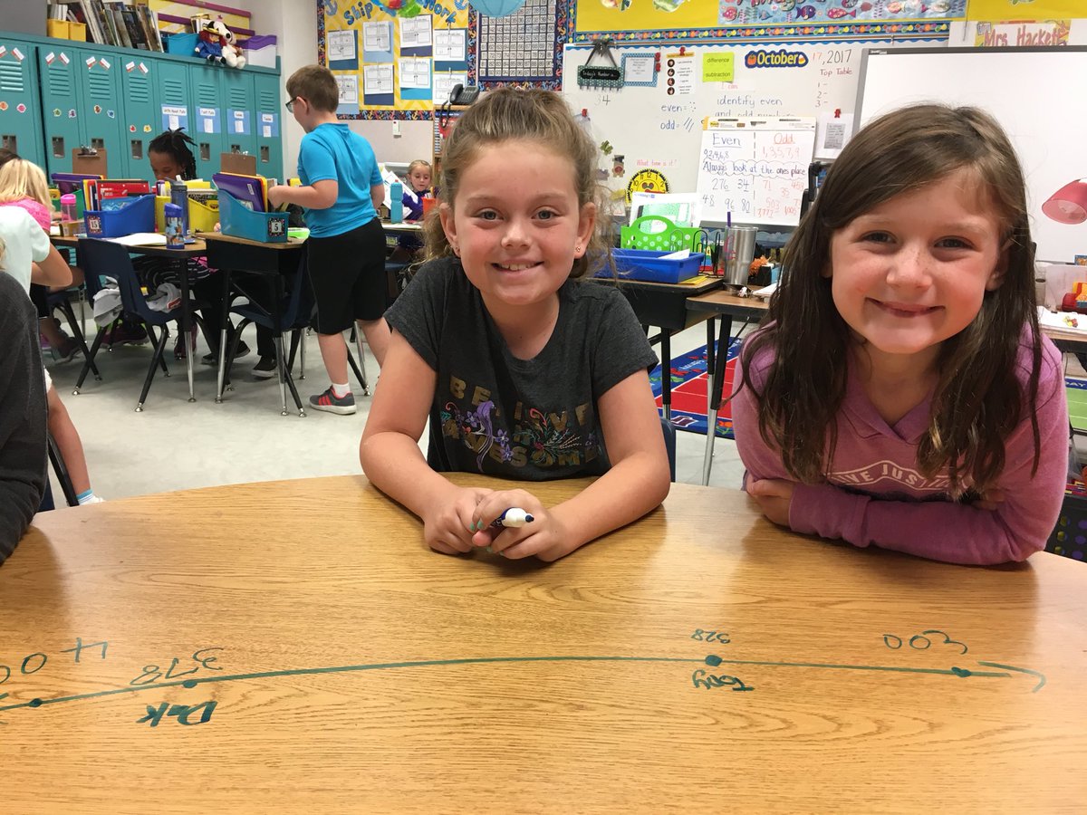 HackettAlicia's tweet photo. We love open number lines in guided math #pttexans https://t.co/k3i7FbrFGr