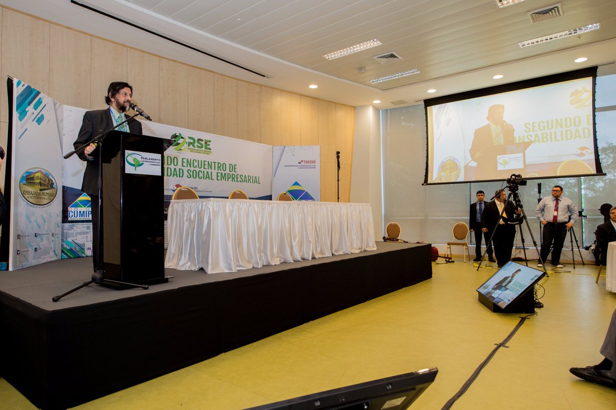 embajadaporpaz's tweet photo. R. Pachauri: El cambio climático es real, si lo dudan están siendo deshonestos, intelectual, política y moralmente deshonestos. #CUMIPAZ https://t.co/MoKOLeBatx