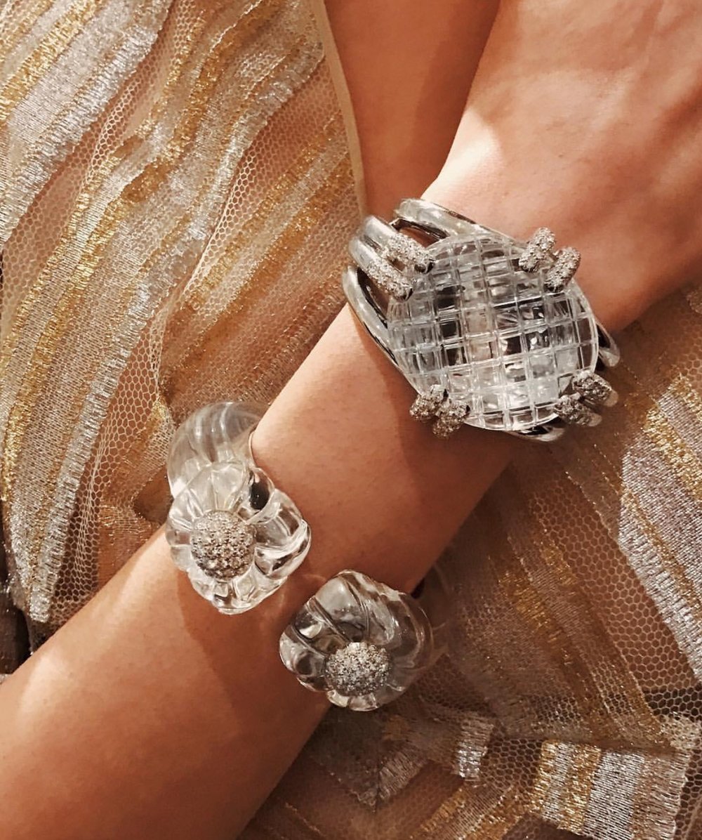 SLMagStLouis's tweet photo. The beauty of David Webb now available at Simons Jewelers!
#simonsjewelers #davidwebbjewels #pawsforcelebration https://t.co/6uhdYdTTDn https://t.co/Iph21UzIET