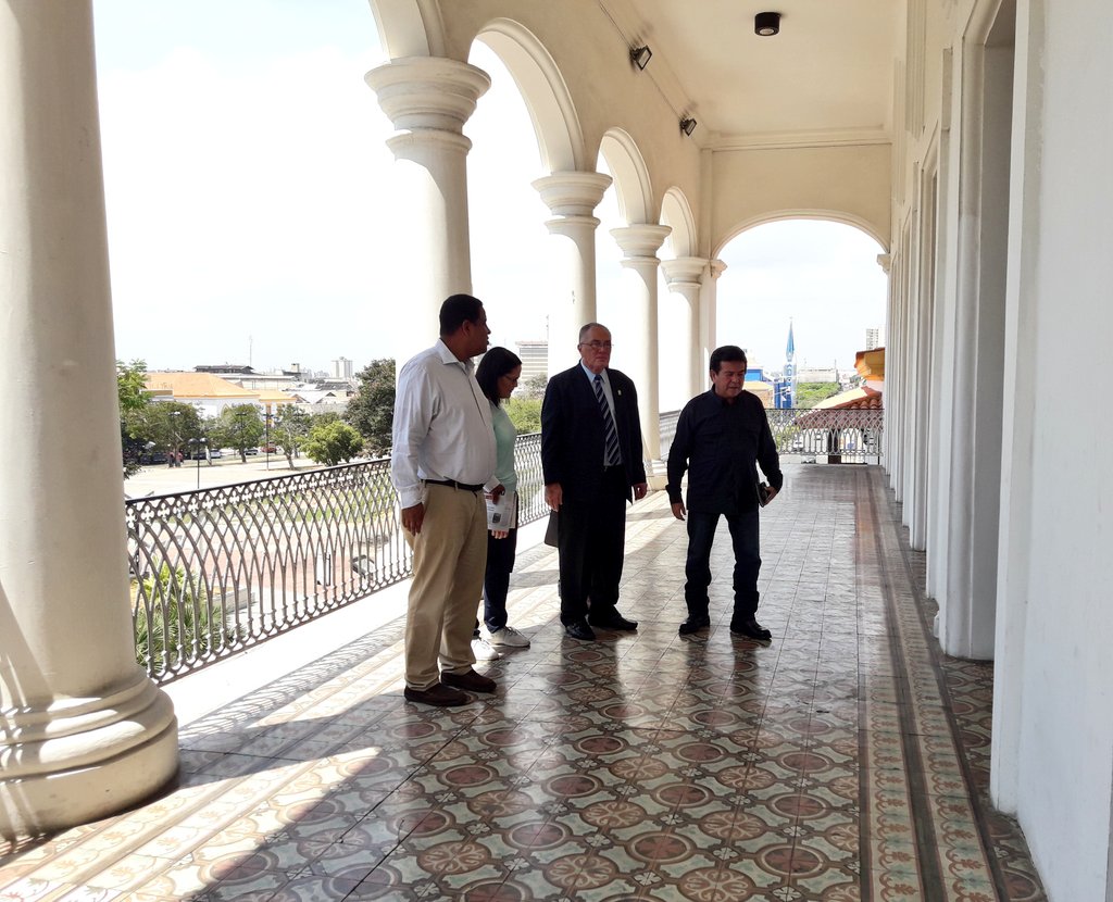 giovanny_va's tweet photo. Hicimos un recorrido por los distintos espacios del Palacio de los Cóndores, que fueron rehabilitados en la gestión de @PanchoArias2012. https://t.co/uti25glhDB