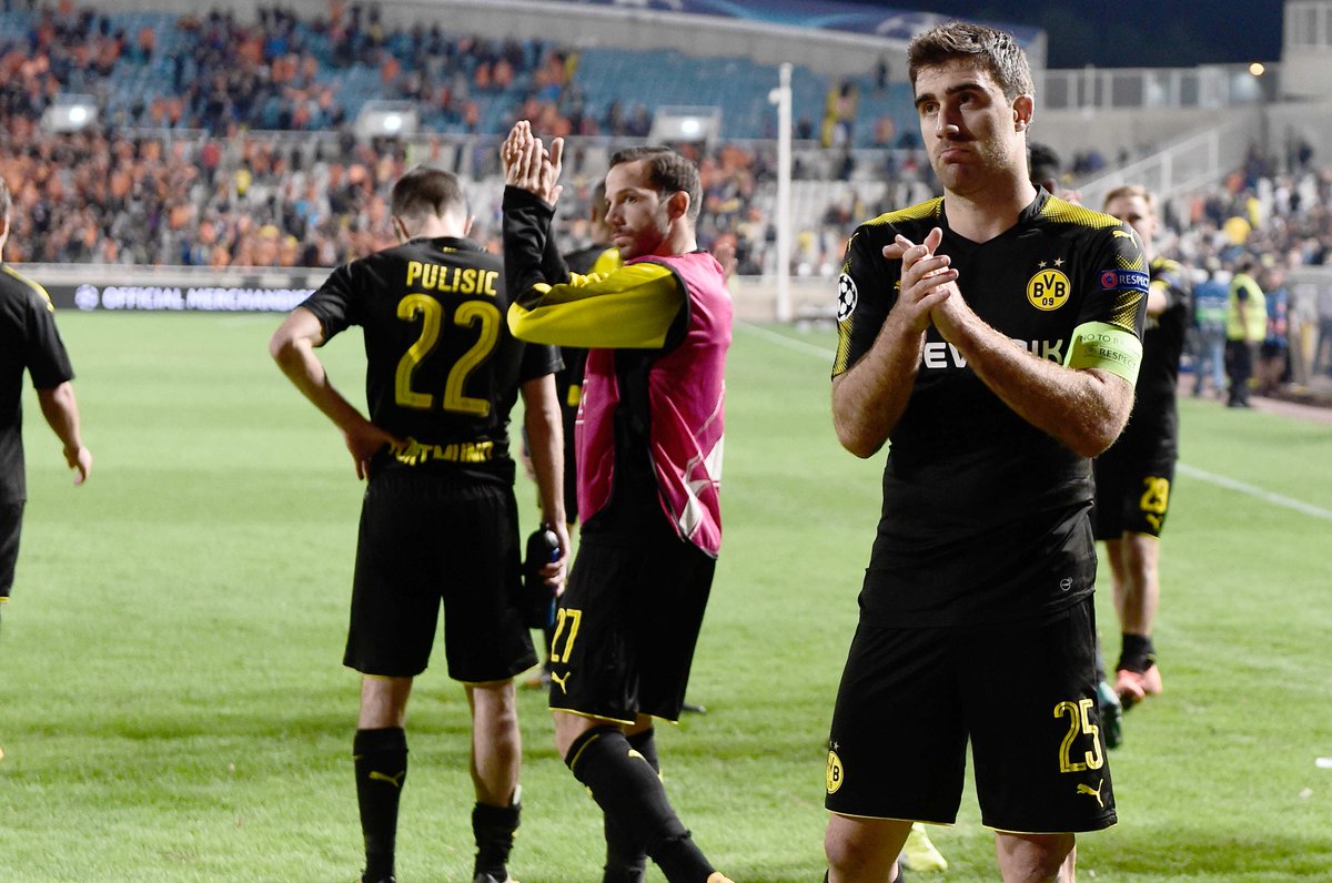 RNBVB's tweet photo. Gute Nacht! #APOELBVB (Foto: dpa) https://t.co/GYcQpfSRFr