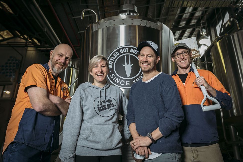 TheCraftyPint's tweet photo. NEW BEER: All four @goatbeer head brewers united to brew a NEIPA-esque 20th birthday beer, the Double Steam Ale โ https://t.co/3ABO16nVL8 https://t.co/LesTgiPjZb