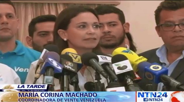 NTN24ve's tweet photo. Machado llama a cambiar estrategia política de la oposición: Es la hora de una nueva y gran unidad ciudadana https://t.co/bfSP6Rp2Hi https://t.co/kstCQD7Nhi