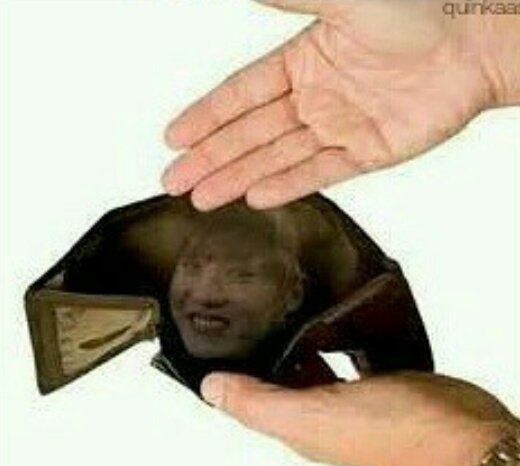 DvgcTweeted's tweet photo. QD
Xx: Esse ano poupei bastante dinheiro e você?
Army: Eu poupei bastante vácuo na minha carteira.
~Jimin
#BTSShow #MPN https://t.co/HQ5qnE7VK4
