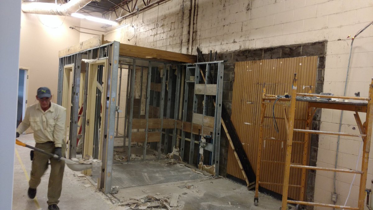 SnapFitnessTN's tweet photo. Lots of progress today! Hixson will have a Snap Fitness before you know it! #ComingSoon #snapfitness #hixson #lakesite https://t.co/x0IRZeFmBI
