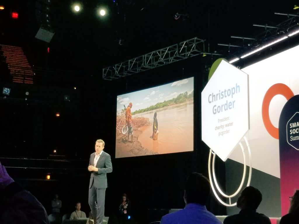 EverNichole's tweet photo. Thank you for sharing your story, @cgorder! #Spredwater #SmartSocialSummit https://t.co/EMk6P3Bks2