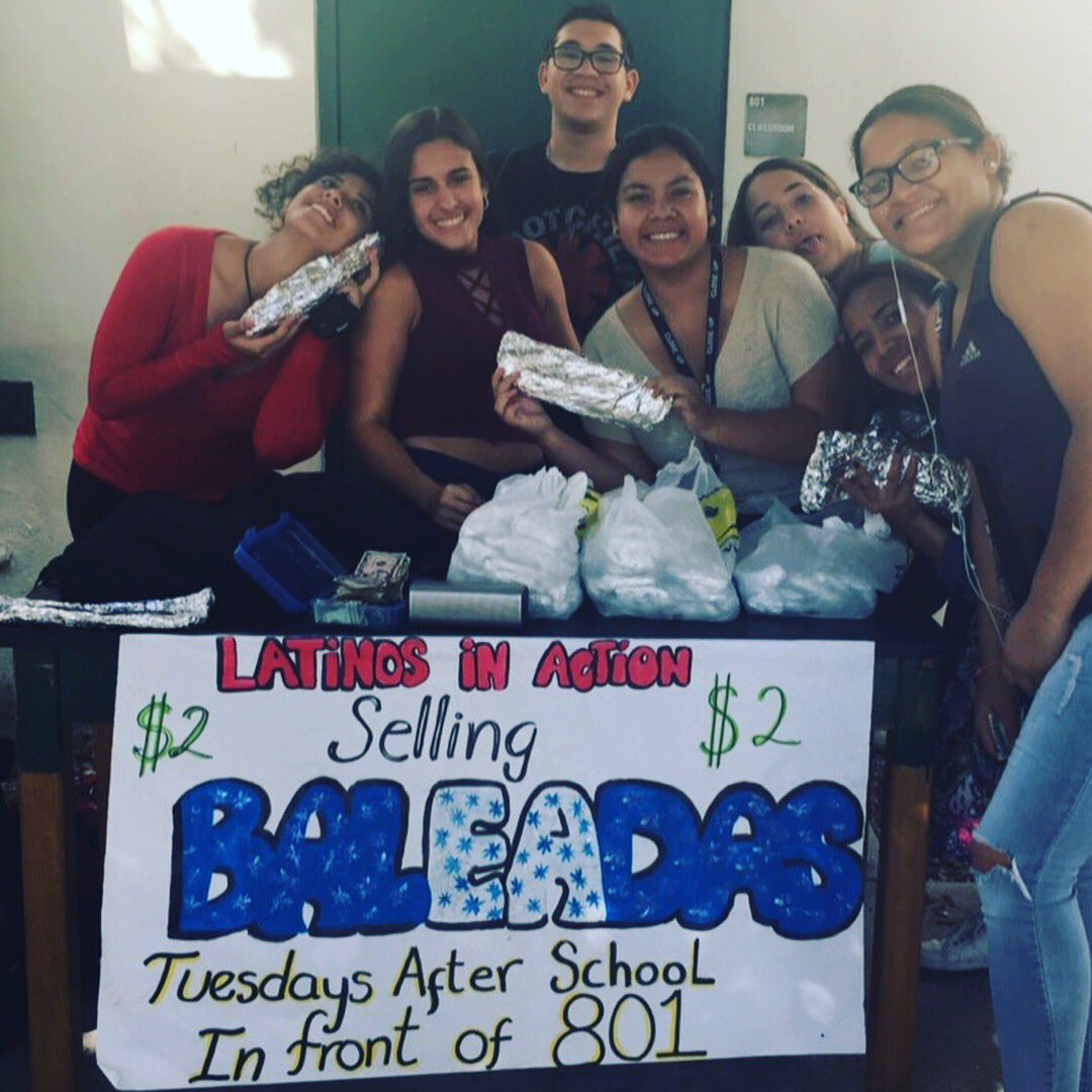 McArthurLIA's tweet photo. Our first baleada sell of the year was a huge success!! Thank you to everyone who helped make this happen!! #famiLIA #McaLIA https://t.co/uKYDO6a0z1