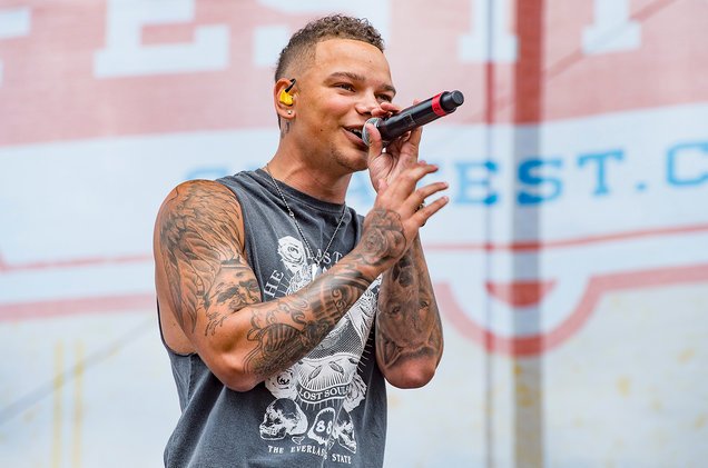 billboard's tweet photo. Congrats, @KaneBrown for becoming the first artist to simultaneously lead five country charts! https://t.co/JFX6MkRsXu https://t.co/RIg7OBkv50