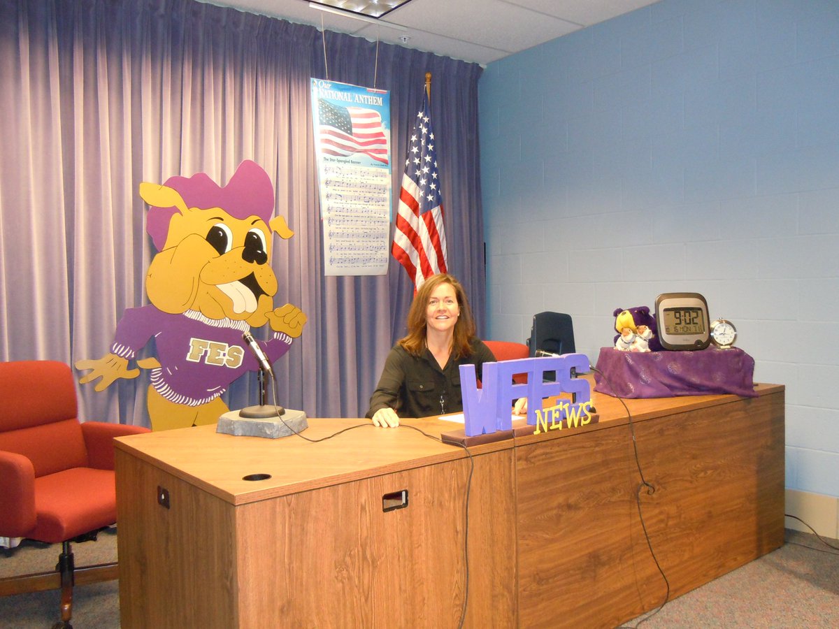 robinkaukas's tweet photo. Monday morning announcements! #SpaldingMSGC https://t.co/tBwOjpuqbJ