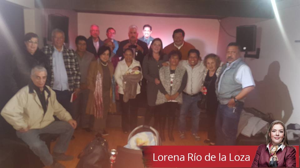 lorerioloza's tweet photo. En compañía de militantes de MORENA reunidos en la Florida . Compartiendo los problemas que aquejan nuestro municipio. @Naucalpan #MorenaVa https://t.co/b3wX8xHpXx