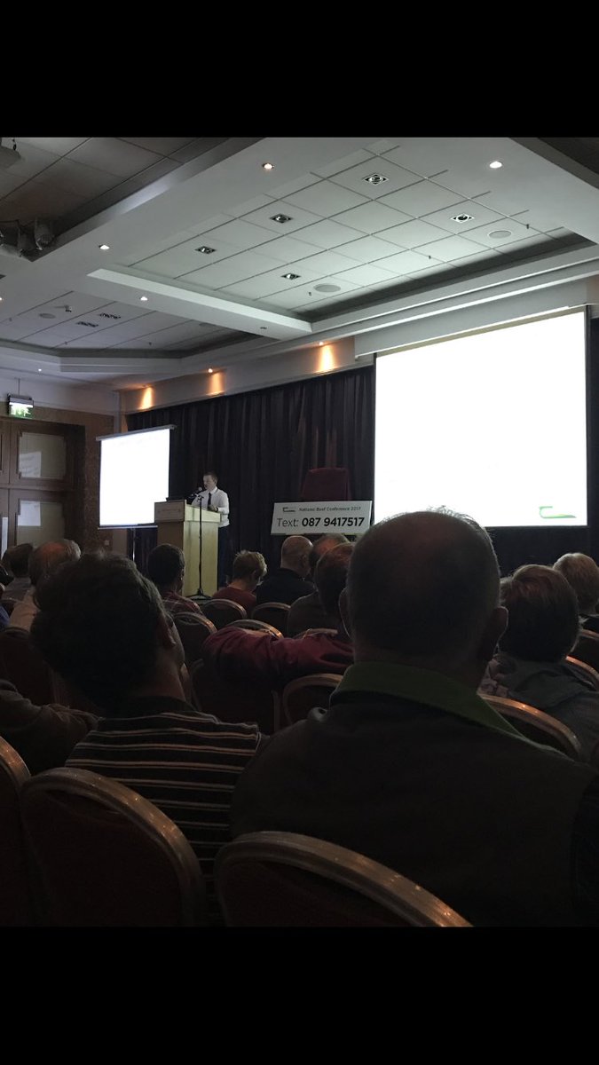 AgrilandIreland's tweet photo. Stephen Connolly explains how genetics play an important role in a profitable dairy beef system @TeagascBeef #BeefConf17 https://t.co/G7Z4VWonU3