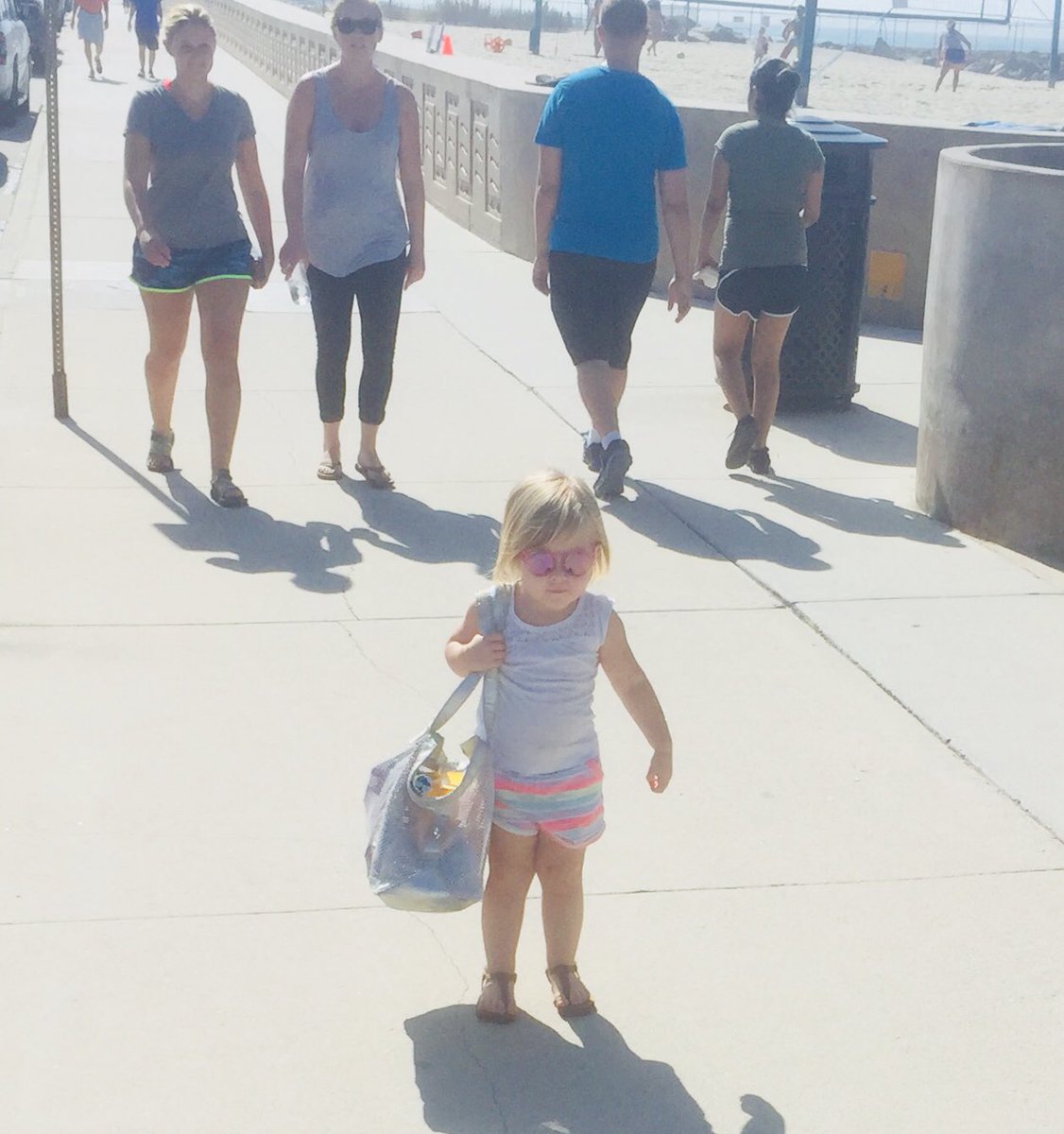 thejoyfulshell's tweet image. Sometimes you just gotta hit the #beach..!  #visitcarlsbad #beachlife #lookinggood #SunsOutGunsOut 🐚☀️😎